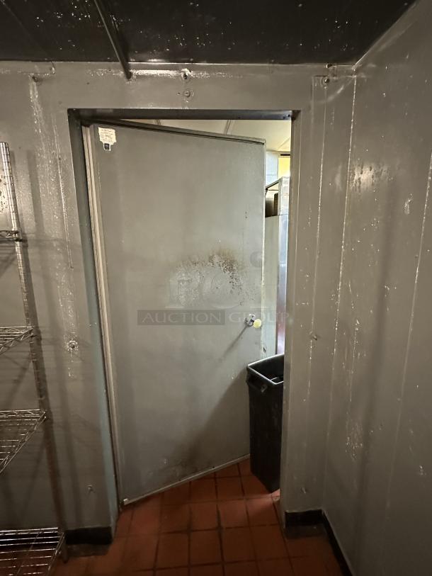 Leer Walk in Cooler Door & Frame ONLY The walls are built into the structure - Image 5 of 5