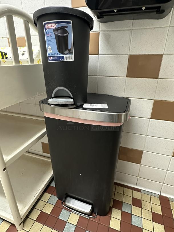 Garbage Can
2xBid - Image 1 of 1