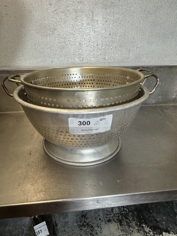 Strainer, Aluminum, with Handles
(1) 16" round
(1) 15" round
2xBid - Image 1 of 1