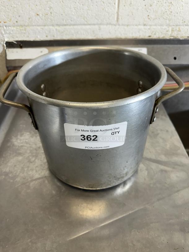 10 Qt. Classic Aluminum Stock Pot - Image 1 of 1
