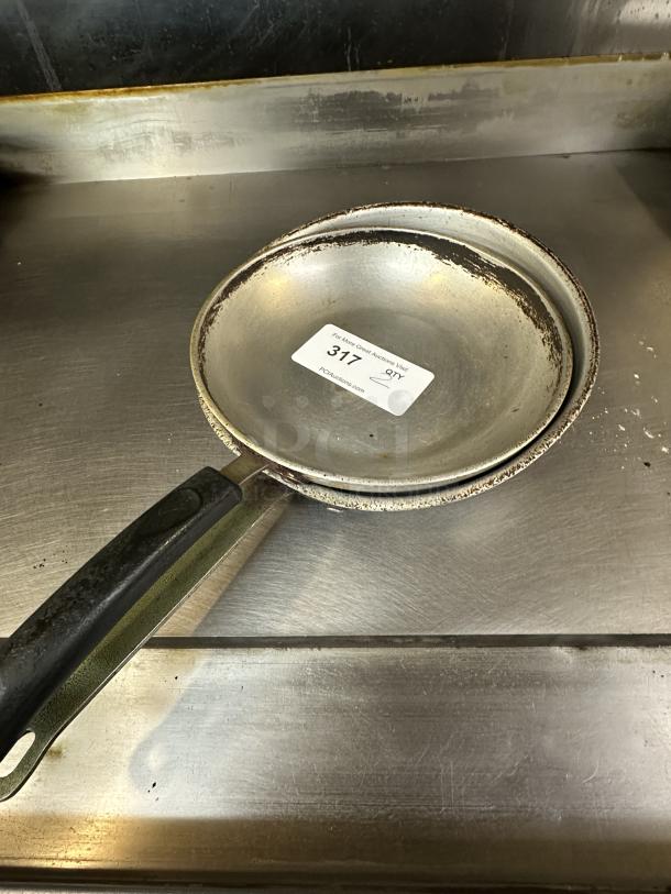 10" Aluminum Fry Pan
2xBid - Image 1 of 1