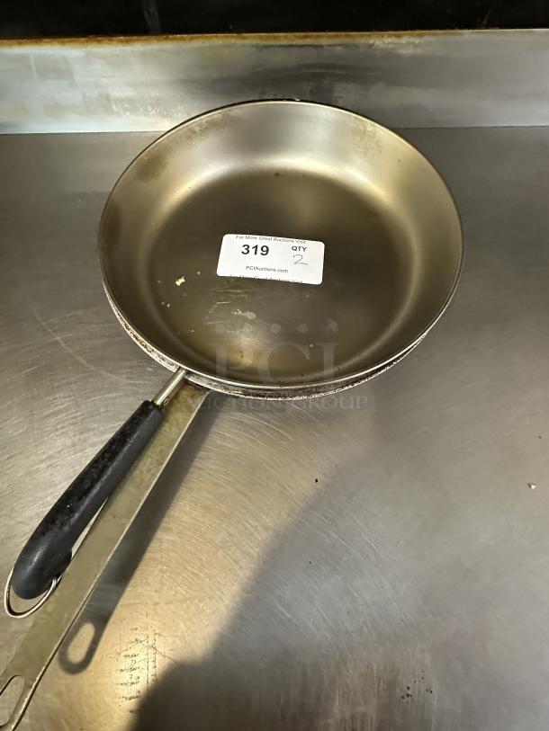 12" Aluminum Fry Pan
2xBid - Image 1 of 1