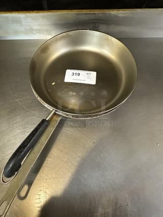 12" Aluminum Fry Pan
2xBid