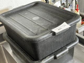 Plastic Tote with Lids
2xBid
