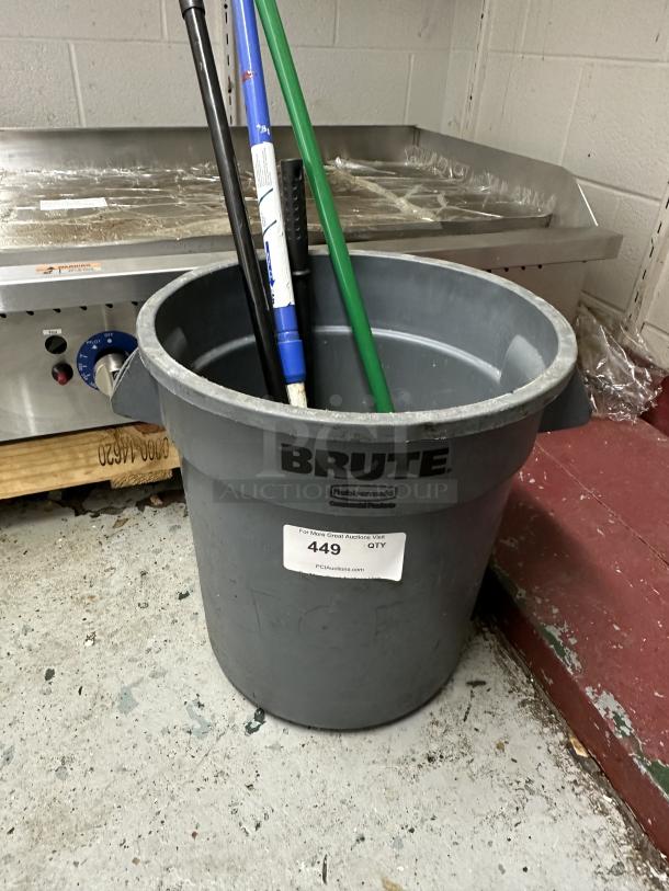 Window Clean Bucket - Image 1 of 2