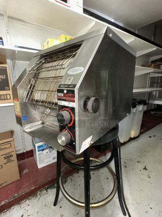 Hatco Toast-Qwik Series Commercial Stainless Steel Electric Powered Countertop Conveyor Toaster! Model: TQ-20BA SN: 4124341341! 208V 1 Phase! On Legs! Toast-Rite TRH-50 120V