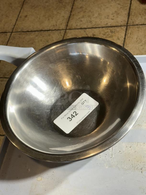 8 Qt. Standard Stainless Steel Mixing Bowl
3xBid - Image 1 of 1