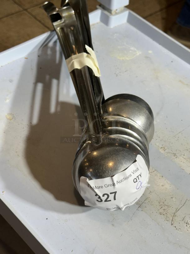8 oz. One-Piece Stainless Steel Ladle
9xBid - Image 1 of 1