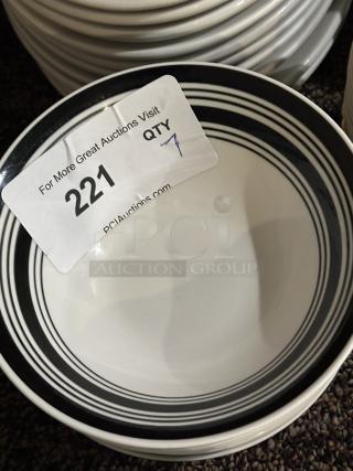 Black and White Bowls
7xBid