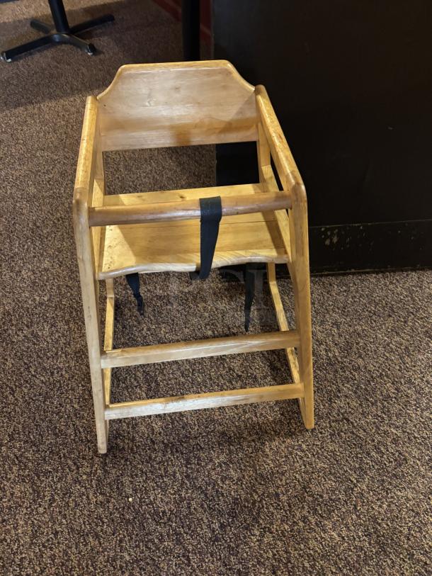Wood Highchairs, great condition, 3x your bid - Image 1 of 2