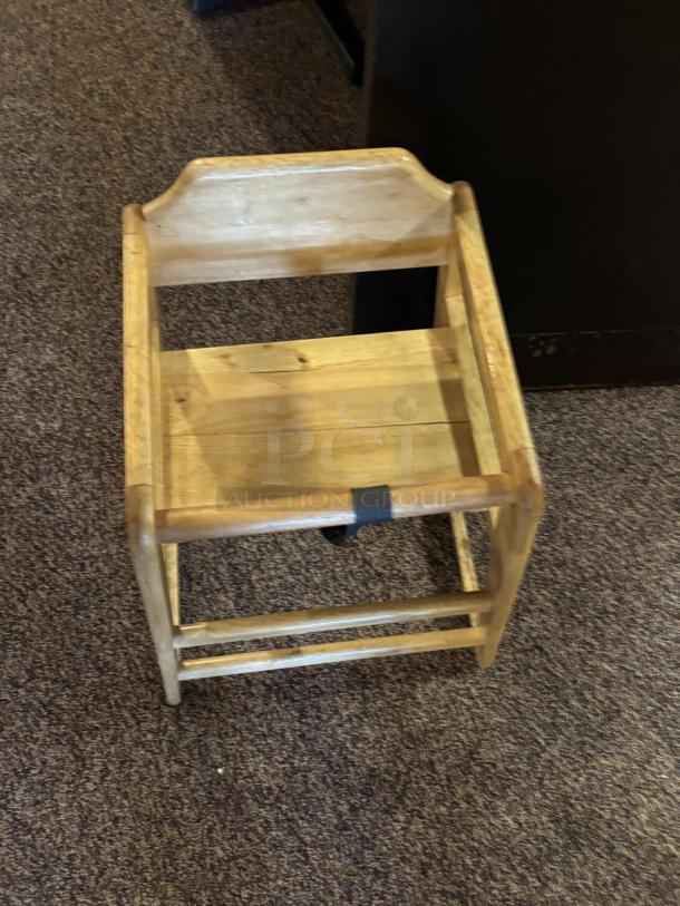 Wood Highchairs, great condition, 3x your bid - Image 2 of 2