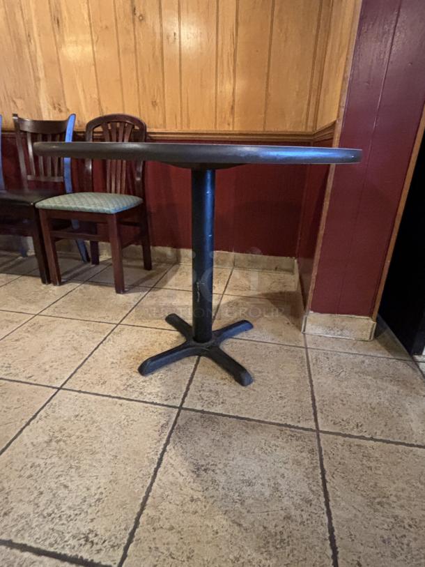 Round Table, light Brown Top, 36x29 - Image 2 of 2