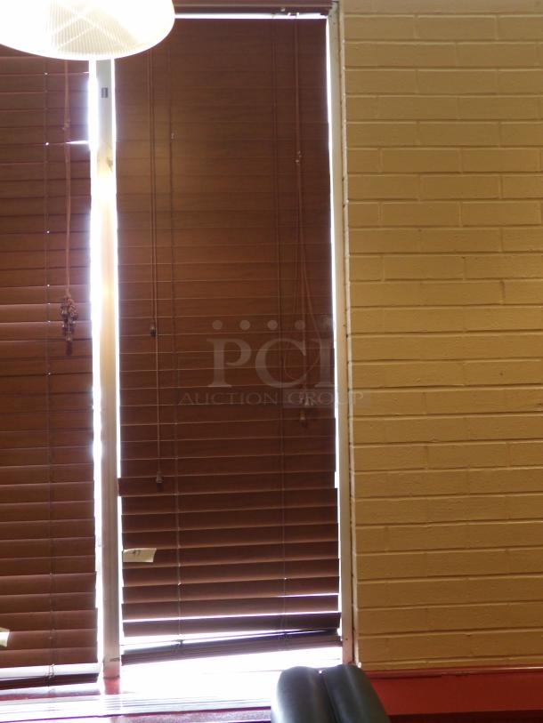 Brown Window Blinds 21x66, great condition, working as should - Image 2 of 2