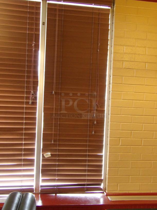Brown Window Blinds 55 1\2 x 66  great condition, working as should - Image 2 of 2