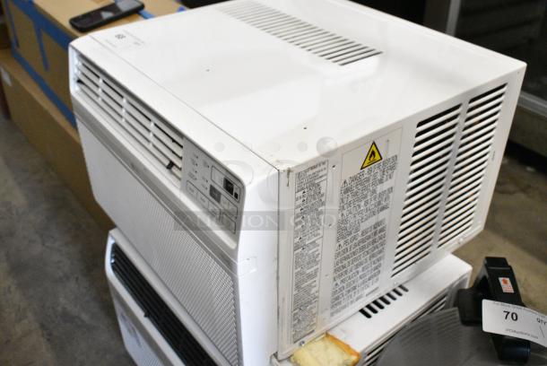 LG LW1023ERSM Window Mount Air Conditioner. 115 Volts, 1 Phase. 10,000 BTU. Tested and Working! - Image 3 of 7
