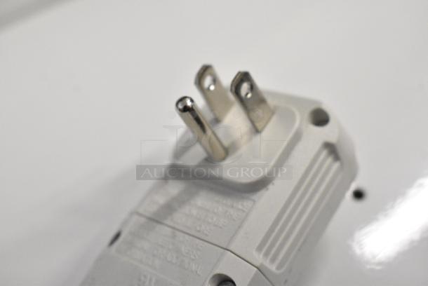 LG LW1023ERSM Window Mount Air Conditioner. 115 Volts, 1 Phase. 10,000 BTU. Tested and Working! - Image 7 of 7
