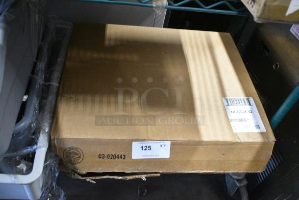 BRAND NEW SCRATCH AND DENT! Box of 12 Bloem Livling DCBT24-42 24" Durcott Living Green Window Box. - Image 2 of 8
