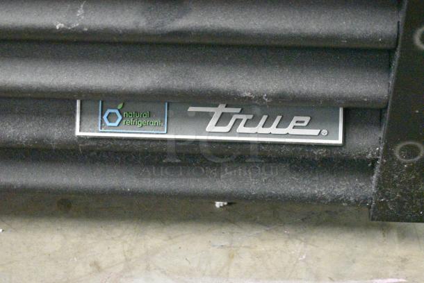 2023 True GDM-26-HC Metal Commercial Single Door Reach In Cooler Merchandiser. 115 Volts, 1 Phase. Tested and Working! - Image 2 of 5