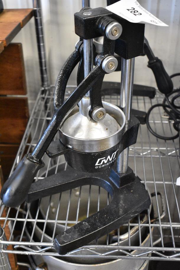 Wintech Metal Countertop Manual Citrus Juicer. - Image 1 of 5
