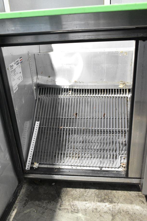 True TSSU-72-30M-B-ST Stainless Steel Commercial Prep Table on Commercial Casters on Commercial Casters. 115 Volts, 1 Phase. Tested and Powers On But Does Not Get Cold - Image 5 of 9
