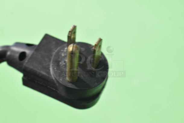 True TSSU-72-30M-B-ST Stainless Steel Commercial Prep Table on Commercial Casters on Commercial Casters. 115 Volts, 1 Phase. Tested and Powers On But Does Not Get Cold - Image 8 of 9