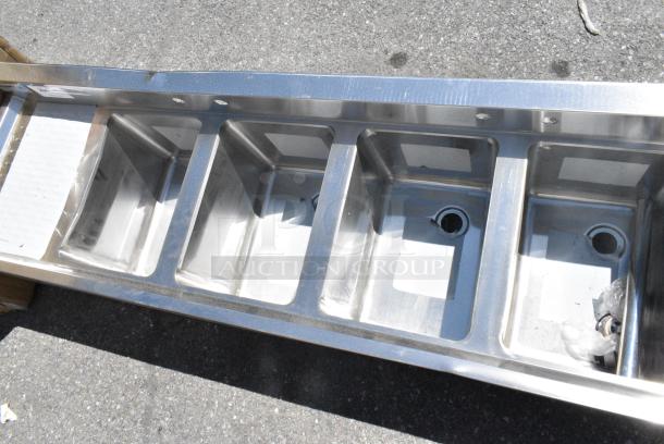 BRAND NEW SCRATCH AND DENT! Regency 600B41014213 4 Bowl Underbar Sink with Two Drainboards - 72" x 18 3/4" - Image 5 of 7