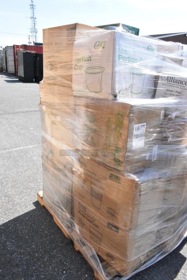 30 BRAND NEW SCRATCH AND DENT! Items Including 500TW7 Choice 7 oz. Translucent Thin Wall Plastic Cold Cup - 2,500/Case, 127P550C Choice 5.5 oz. Clear Plastic Souffle Cup / Portion Cup - 2,500/Case, 127CTE32R Choice TamperSafe 32 oz. Tamper-Resistant, Tamper-Evident Clear PET Plastic Rectangular Container with Hinged Flat Lid - 200/Case, 260PCCOV10 Choice 10" Clear Polycarbonate Plate Cover - 12/Case, 259FLTRP Fryclone Fryer Oil Filter Paper - 100/Case, 128HDLDBULK Choice Heavy Duty Microwavable Translucent Plastic Deli Container Lid - 480/Case, 394365XL Noble Products Disposable Clear Gloves, 460241Tellus Plates, 500CC24HD 24 oz. Plastic Cold Cup - Designed for Use Without Lids - 600/Case. 30 Times Your Bid! - Image 4 of 14