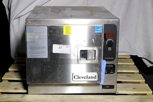 BRAND NEW SCRATCH & DENT! Cleveland 22CET3.1 SteamChef 3 Pan Electric Countertop Steamer - 208V, 1 Phase, 12 kW. Dented on top and sides. S/N: 240423054951 - Image 1 of 7