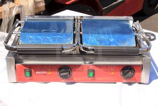 BRAND NEW SCRATCH-N-DENT! Avantco PG400 Commercial Dual Panini Sandwich Grill with Grooved Plates and 19 5/8" x 9 1/8" Cooking Surface - 120V, 3500W, 14.6 Amps Per Side	1 Phase	60 Hz. Serial No.: CK-240836R-189. Out of Original Packaging.