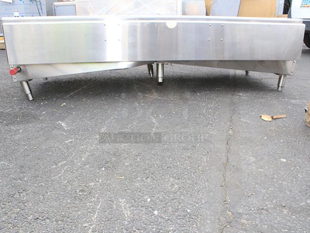 BRAND NEW SCRATCH & DENT! Cooking Performance Group GT-CPG-60-NL 60" Gas Countertop Griddle with Thermostatic Controls - 150,000 BTU. S/N: 2410007374 Legs are bent and unit is dented. - Image 7 of 11