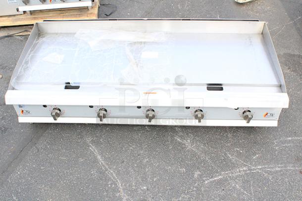 BRAND NEW SCRATCH & DENT! Cooking Performance Group GT-CPG-60-NL 60" Gas Countertop Griddle with Thermostatic Controls - 150,000 BTU. S/N: 2410007374 Legs are bent and unit is dented. - Image 11 of 11