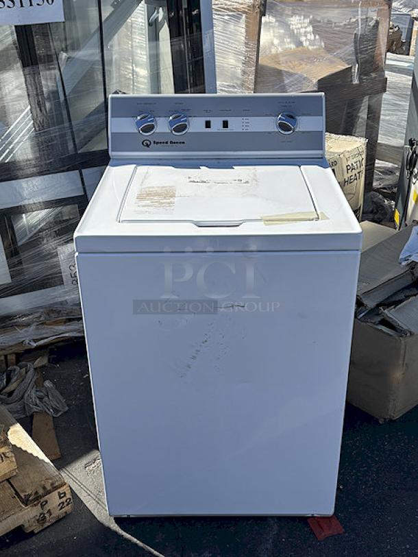BRAND NEW SCRATCH & DENT! Speed Queen TC5003WN 3.2 cu. ft. 27" Top Load Washer with Classic Clean - Free Use. Serial No.: 2408050100 - Image 1 of 5