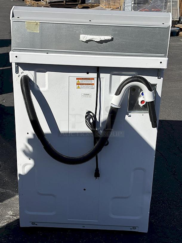 BRAND NEW SCRATCH & DENT! Speed Queen TC5003WN 3.2 cu. ft. 27" Top Load Washer with Classic Clean - Free Use. Serial No.: 2408050100 - Image 3 of 5