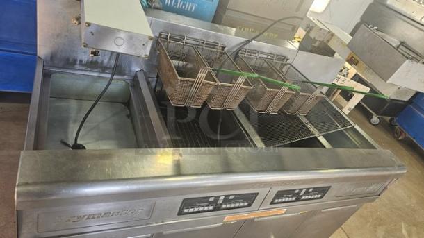 Frymaster Electric Floor Fryer 2 Bay w/ 2 Dump Stations. 480V, 60 Hz, 3 PH. On Casters. Very Good Condition. - Image 4 of 8