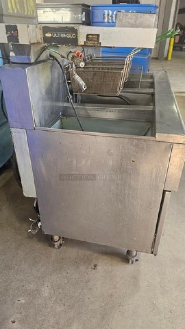 Frymaster Electric Floor Fryer 2 Bay w/ 2 Dump Stations. 480V, 60 Hz, 3 PH. On Casters. Very Good Condition. - Image 5 of 8
