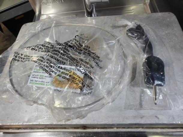 Cuisinart CSK-150 (0Y) Electric Skillet. Still in packaging. 120 V, 60 Hz, 1500 W. - Image 3 of 3