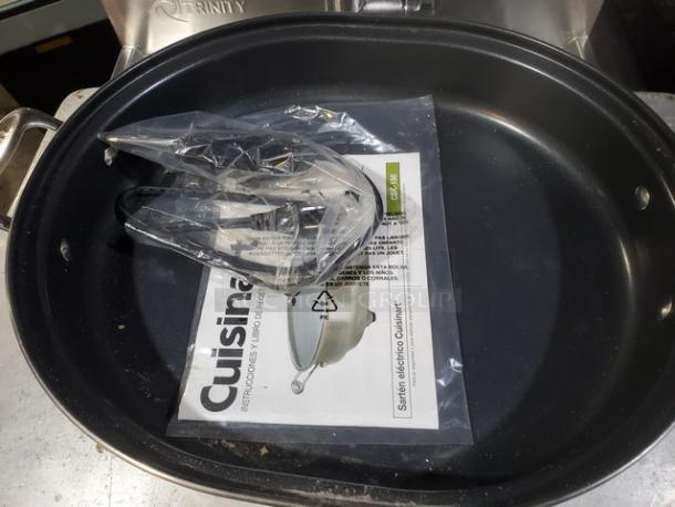 Cuisinart CSK-150 (0Y) Electric Skillet. Very Nice Condition. 120 V, 60 Hz, 1500 W. - Image 2 of 4