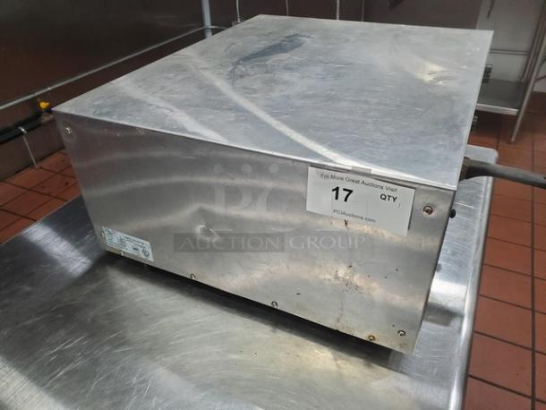 Wisco Model 560D Deluxe Pizza Oven. 120 V, 1700 W, 14.2 A. - Image 2 of 8