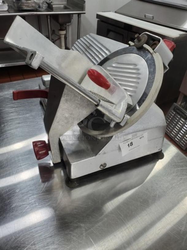 Berkel 827A 12" Manual Gravity Feed Meat Slicer - 1/2 hp. 115 V, 60 Hz, 1 PH, 2.5 A. - Image 5 of 5