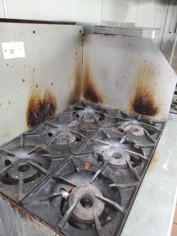 Thermatek 36" 6-Burner Propane Range w/ Oven Base. One Knob is damaged. Good Condition. - Image 5 of 6