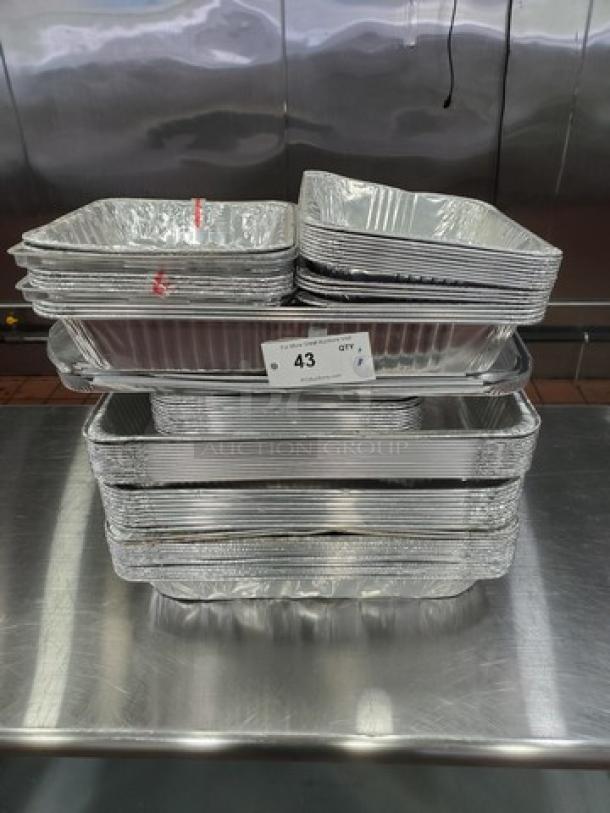 One Lot of Disposable Foil Pans/ Lids - Image 1 of 1