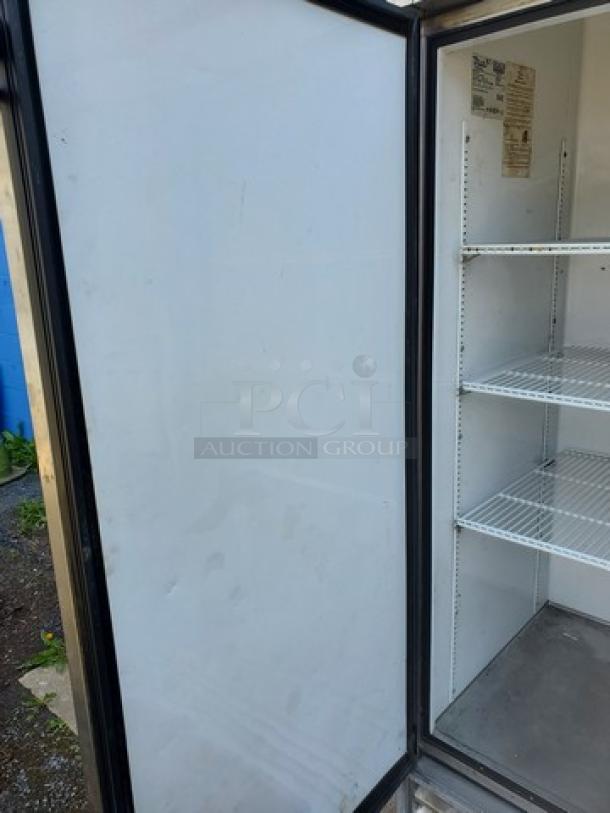 True T-49 54" Solid Reach-In Two-Door Commercial Refrigerator. 1/2 HP, 115 V, 60 Hz, 1 PH. - Image 6 of 9