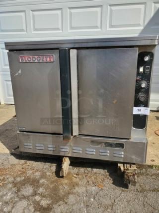 Blodgett Natural Gas Convection Oven. 27500 BTU, 115 VAC, 6 A, 1 PH, 60 Hz.
