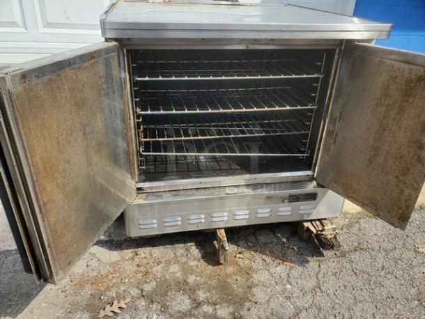 Blodgett Natural Gas Convection Oven. 27500 BTU, 115 VAC, 6 A, 1 PH, 60 Hz. - Image 5 of 7