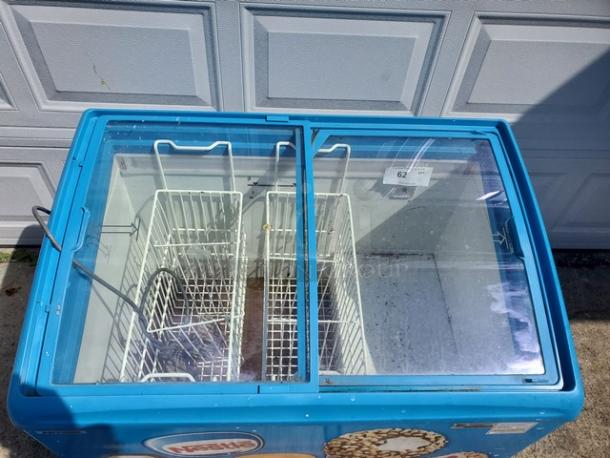 AHT RIO S 100 Sliding Glass Top Ice Cream Freezer.  110-120V, 1 PH, 60 Hz. - Image 4 of 6