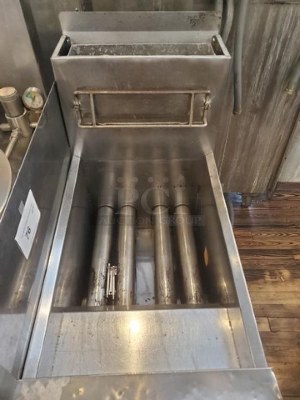 Dean SR152GN Gas Fryer. B.T.U./ HR. - 120000. - Image 2 of 7