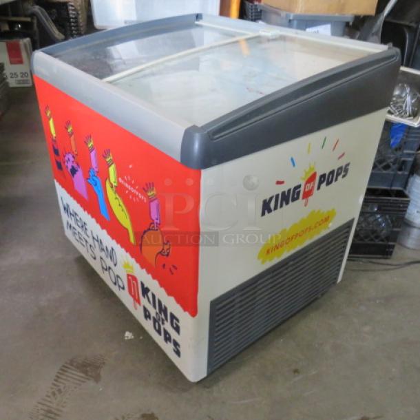 One WORKING Liebherr Impulse Chest Freezer On Casters. 115 Volt. Ser# 60.882.919.5. 33X26X33. - Image 2 of 2