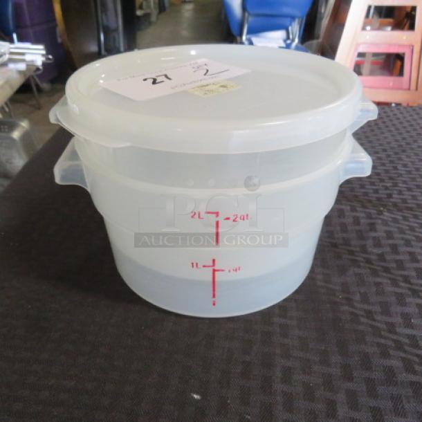 2 Quart Round Food Storage Container With 1 Lid. 2XBID - Image 1 of 1