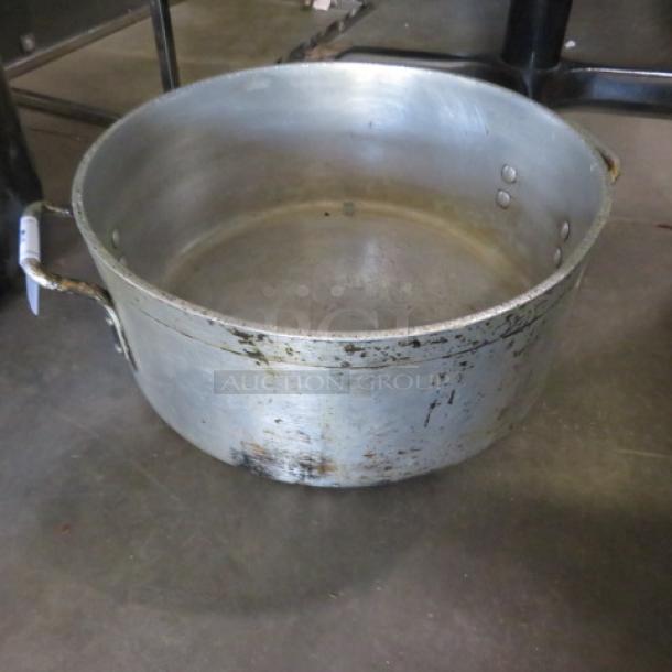 One 15 Quart  Aluminum Braizier Pot. #ALBH-15. - Image 1 of 1