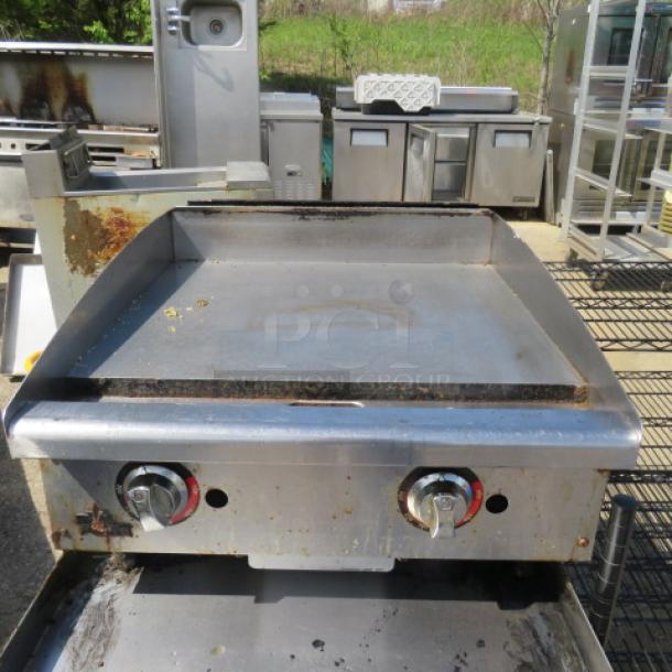 One Star Max Natural Gas Griddle. WORKING WHEN REMOVED. 24X26X16 - Image 1 of 1